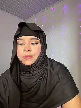 rhizanthella  online show from October 6, 5:18 pm