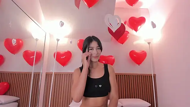 nicol giraldoo online show from February 14, 4:03 am