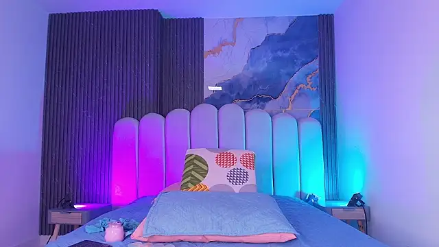 abbyrouss  online show from February 6, 3:21 am