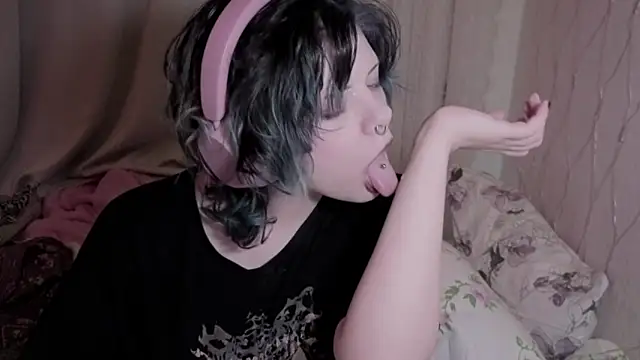 Alice Zev online show from March 1, 1:27 am