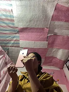 Mollie jane online show from March 29, 12:59 pm