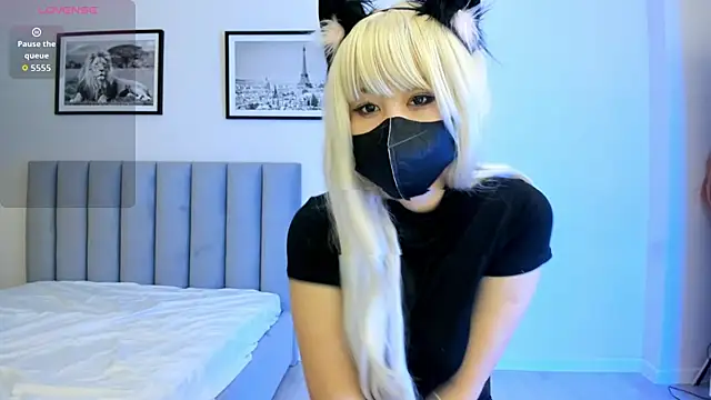 yanyaan online show from February 15, 8:30 pm