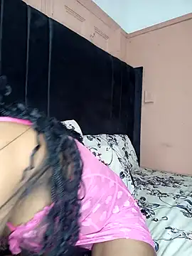 MilfBoobsxx online show from October 31, 4:00 pm