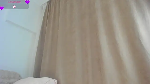 dark summer online show from April 1, 5:32 pm