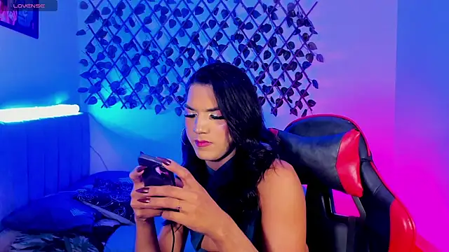 jessika rabitts online show from April 21, 1:42 am