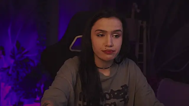 MonicaFarmer online show from February 7, 5:44 am