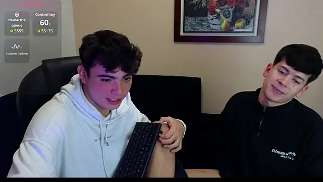 tightncuteass online show from February 14, 1:29 am