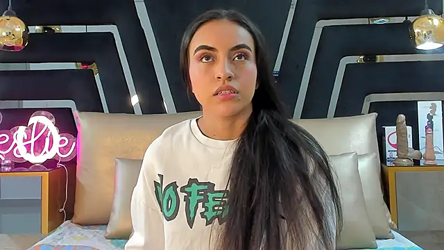 Leslie Bussh  online show from October 6, 7:51 pm