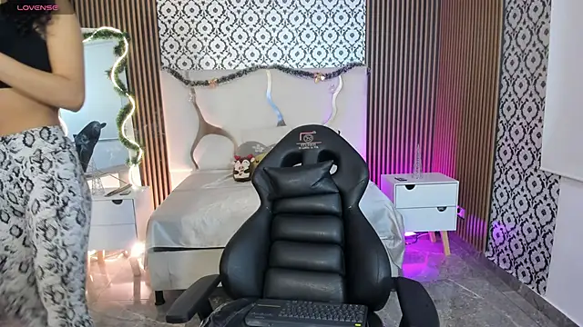 Miagates tay online show from November 29, 3:10 am