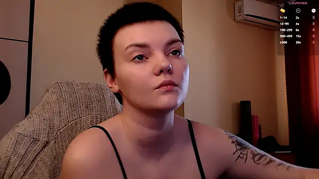 KrisNeal online show from March 25, 10:18 am