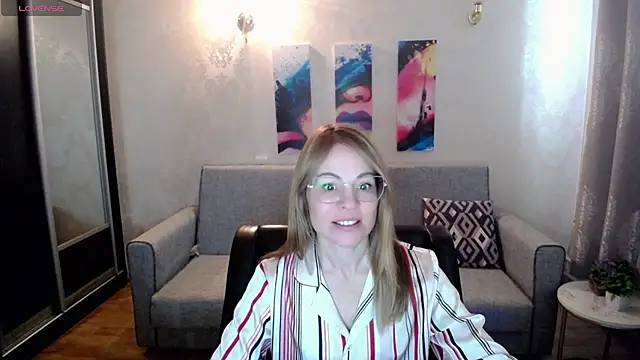 shy hot cat online show from October 21, 6:50 am