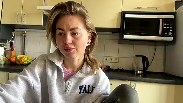 MartaLuna  online show from April 12, 7:44 am