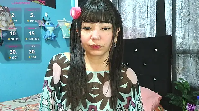 Maron baez 18 online show from October 16, 2:30 pm