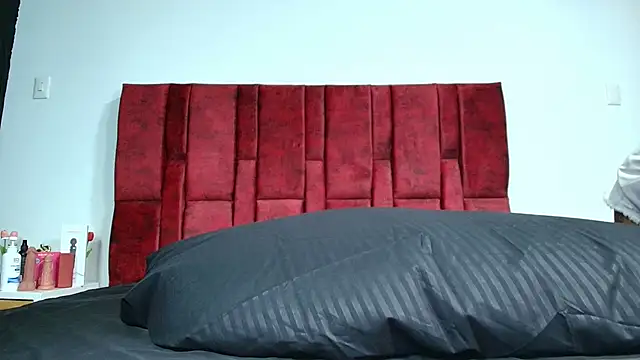 emma hearths online show from November 20, 8:43 pm