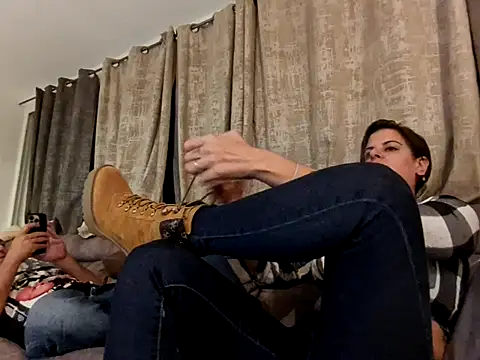 Alexis21821 online show from November 18, 7:59 pm