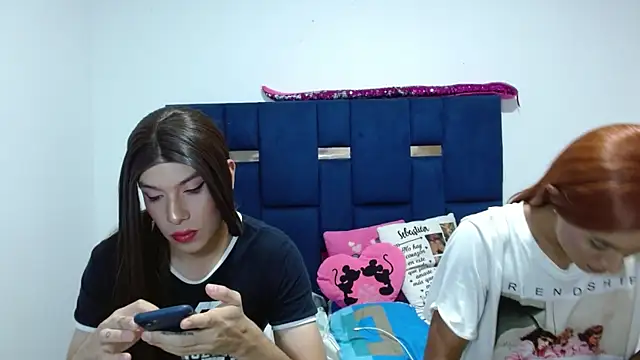 PinkLuna LolaBloom online show from February 13, 3:08 am