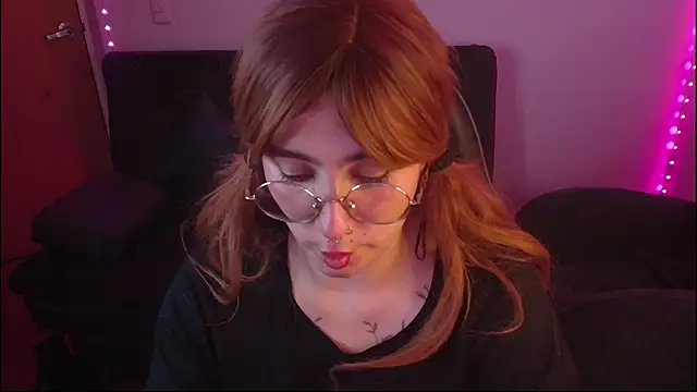 Miacatsito3 online show from September 30, 1:44 am