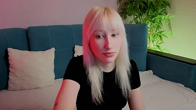 evlica online show from March 17, 2:10 pm