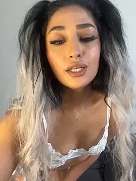 Mia spicyy online show from November 30, 9:46 am