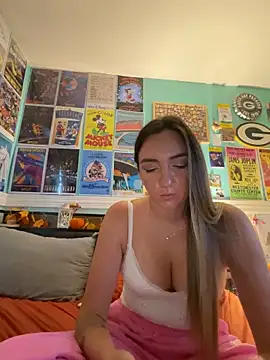 kaybabyx4 online show from September 19, 10:20 pm