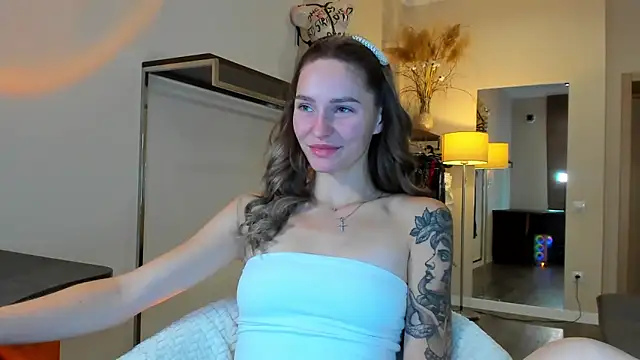 Melloudy online show from September 15, 6:54 am