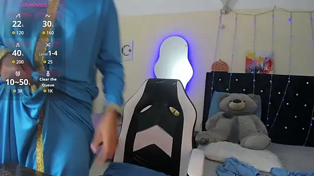 ShanaJamil online show from April 7, 12:07 pm