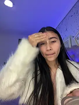 Isabella Montoya online show from November 14, 9:15 pm