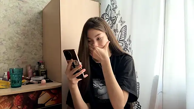 Cuteviola online show from February 25, 3:38 am