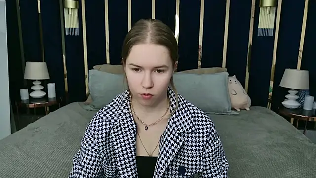 Alida Brice online show from November 9, 5:36 am