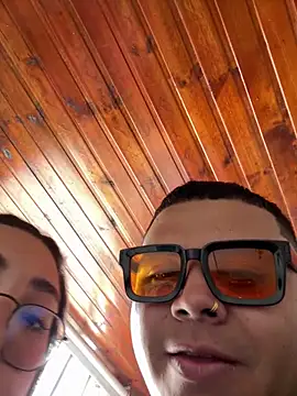 Damian and Jennifer online show from September 24, 8:30 pm