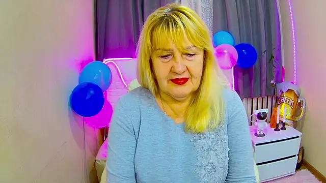 EmmaEllison online show from September 20, 6:01 am