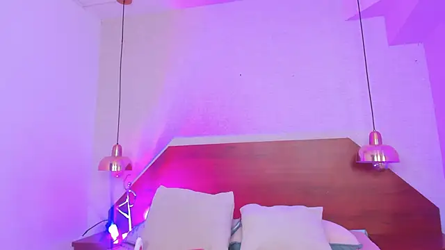 cloehill  online show from October 3, 12:21 pm