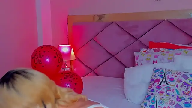 ChloeLaurentt online show from February 18, 3:11 pm