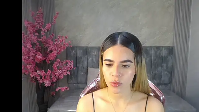 lilith4 s online show from October 10, 11:09 pm