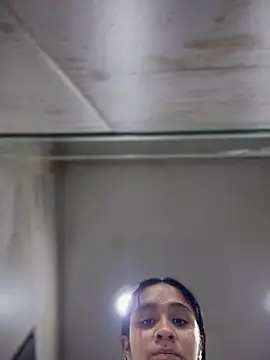 Isabella-Teen online show from April 9, 2:14 am