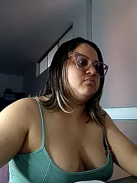 Chiki hot92 online show from October 13, 7:05 pm