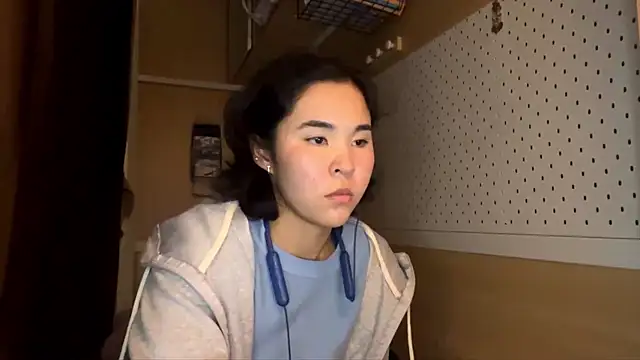 JennyCarpenter online show from April 5, 9:19 am