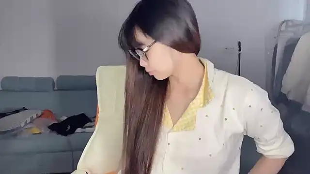 Akong11 online show from March 15, 4:36 am