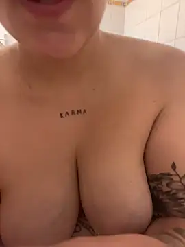 anonyme hot47 online show from April 13, 9:32 am