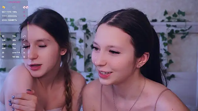 GabrielleLynchard online show from March 17, 8:24 pm