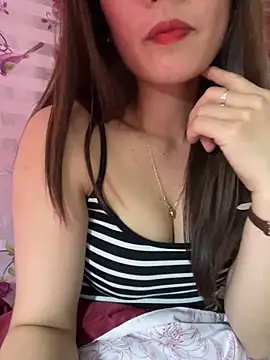 Moon pusy online show from March 29, 3:00 pm