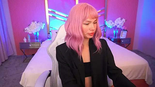 ShyySiren online show from September 19, 6:23 am