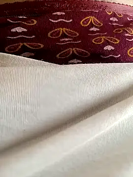 Romantic couple89 online show from October 10, 3:39 pm