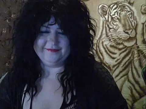 YuliiaSan online show from December 19, 4:59 am