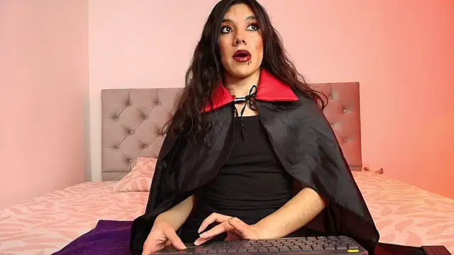 Lili candysex online show from October 31, 1:48 pm