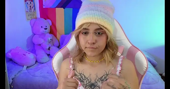 NekoWaifu online show from February 7, 3:38 pm