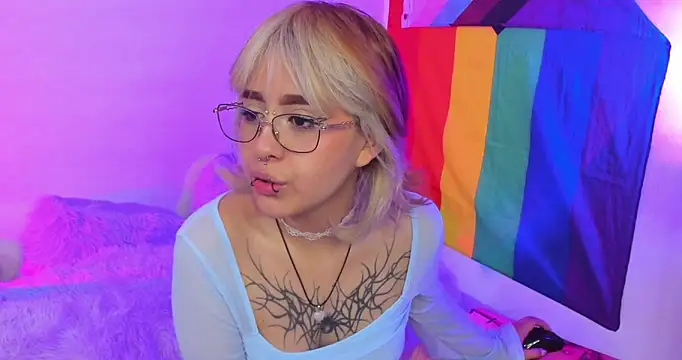 NekoWaifu online show from September 26, 12:47 pm