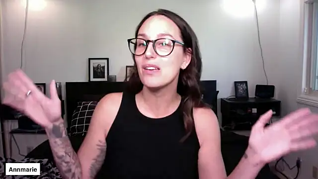 annmarieferrara online show from November 17, 4:40 pm