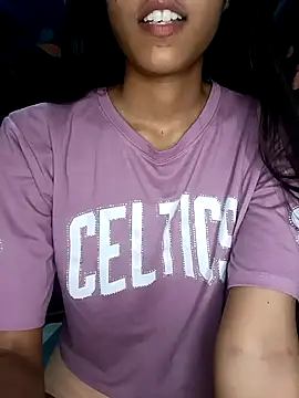 reetika6375 online show from September 30, 8:57 pm