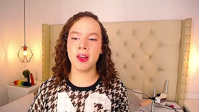 bycandy  online show from November 23, 1:35 pm